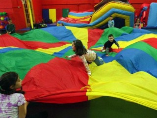 Party Places in Staten Island Offer Parachute Play